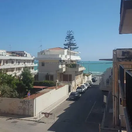 Apartment Il Mare A Due Passi Marina di Ragusa